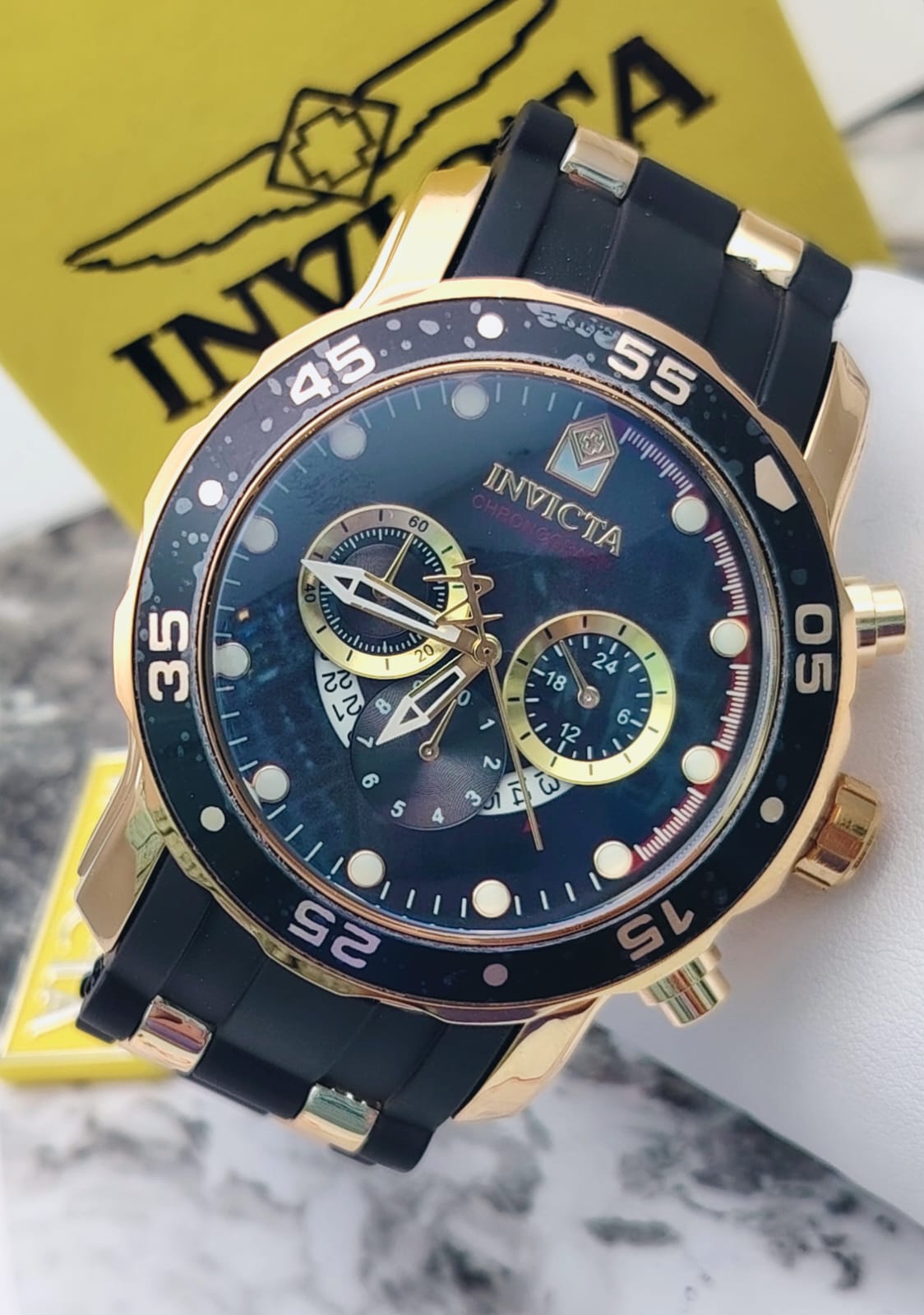 ⌚INVICTA GOMA⌚